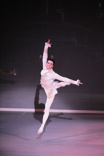 シンデレラ 第2幕 宮廷