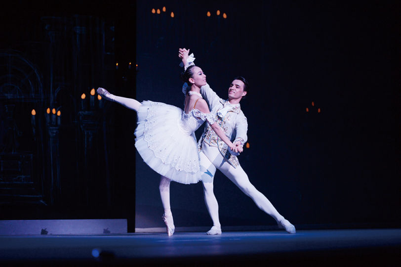 シンデレラ 第2幕 宮廷